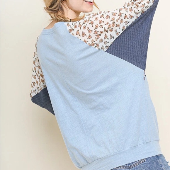 Umgee Sky Mix Floral Plaid Dolman Sleeve Knit Blouse - Picture 3 of 9